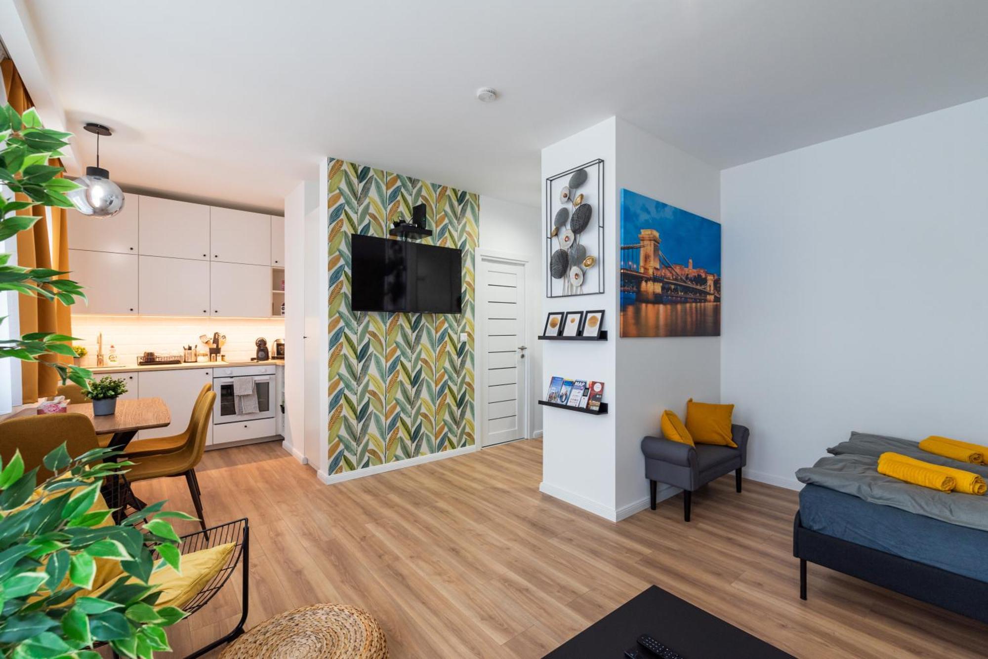 Party & Chill - Downtown Center With Big Balcony And Ac Apartamento Budapest